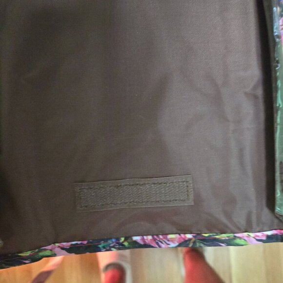 Joy Mangano Lot Of 2 Toiletry Storage Fold up Hook & Loop Zip Closure - Picture 7 of 7